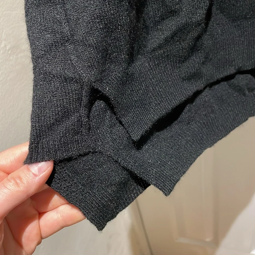 Cashmere sweater - Picture 9 of 12